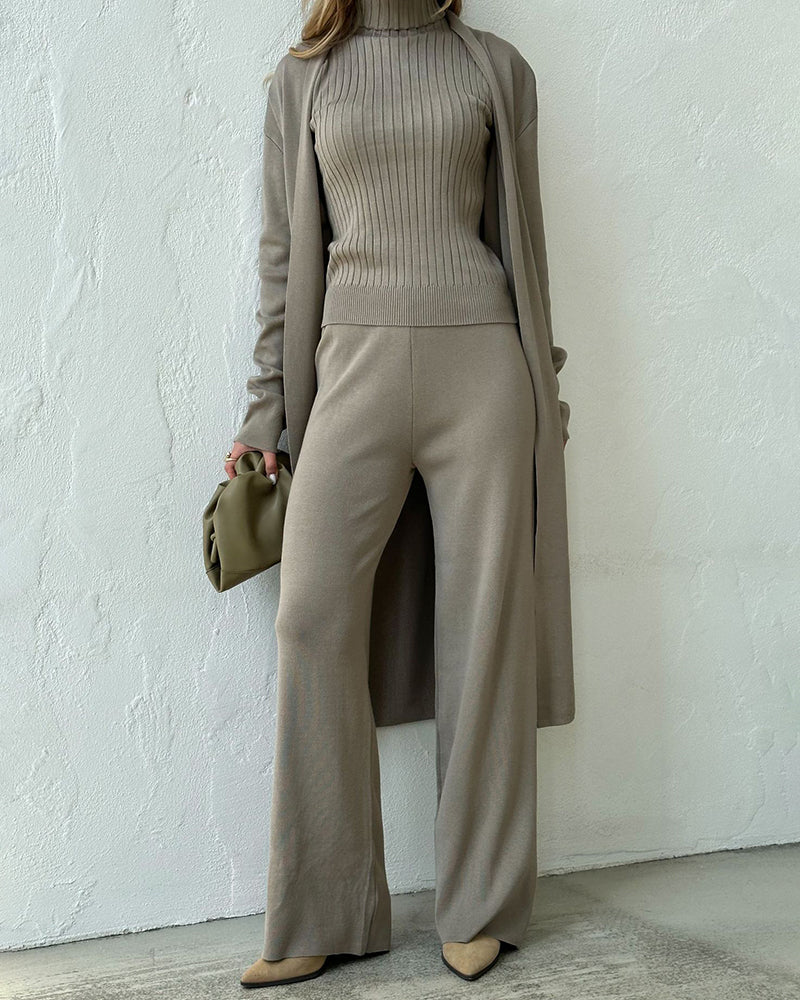 Hannah Kiwi™ | Three-Piece Set