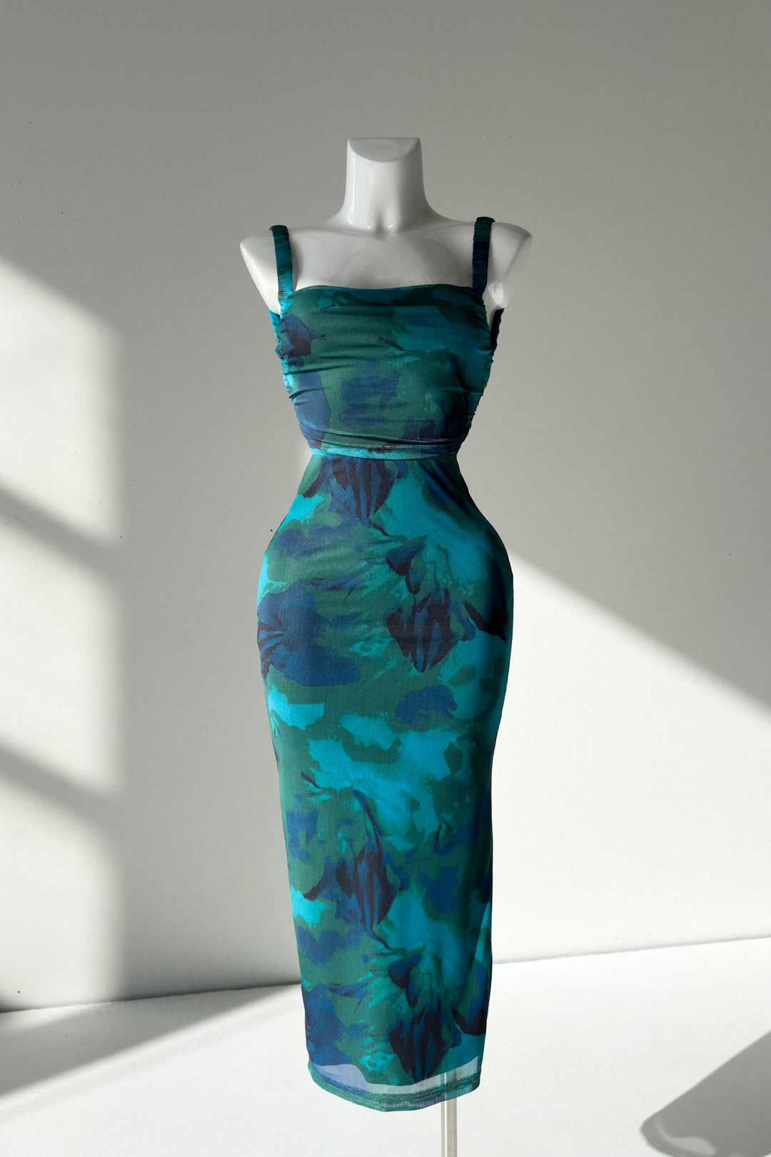 Serena™ - Short Sleeve Midi Dress