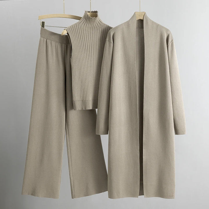 Hannah Kiwi™ | Three-Piece Set
