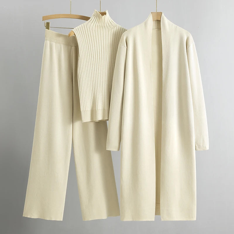 Hannah Kiwi™ | Three-Piece Set
